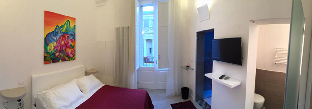 La Finestra Sul Convitto B&B Lecce Bagian luar foto
