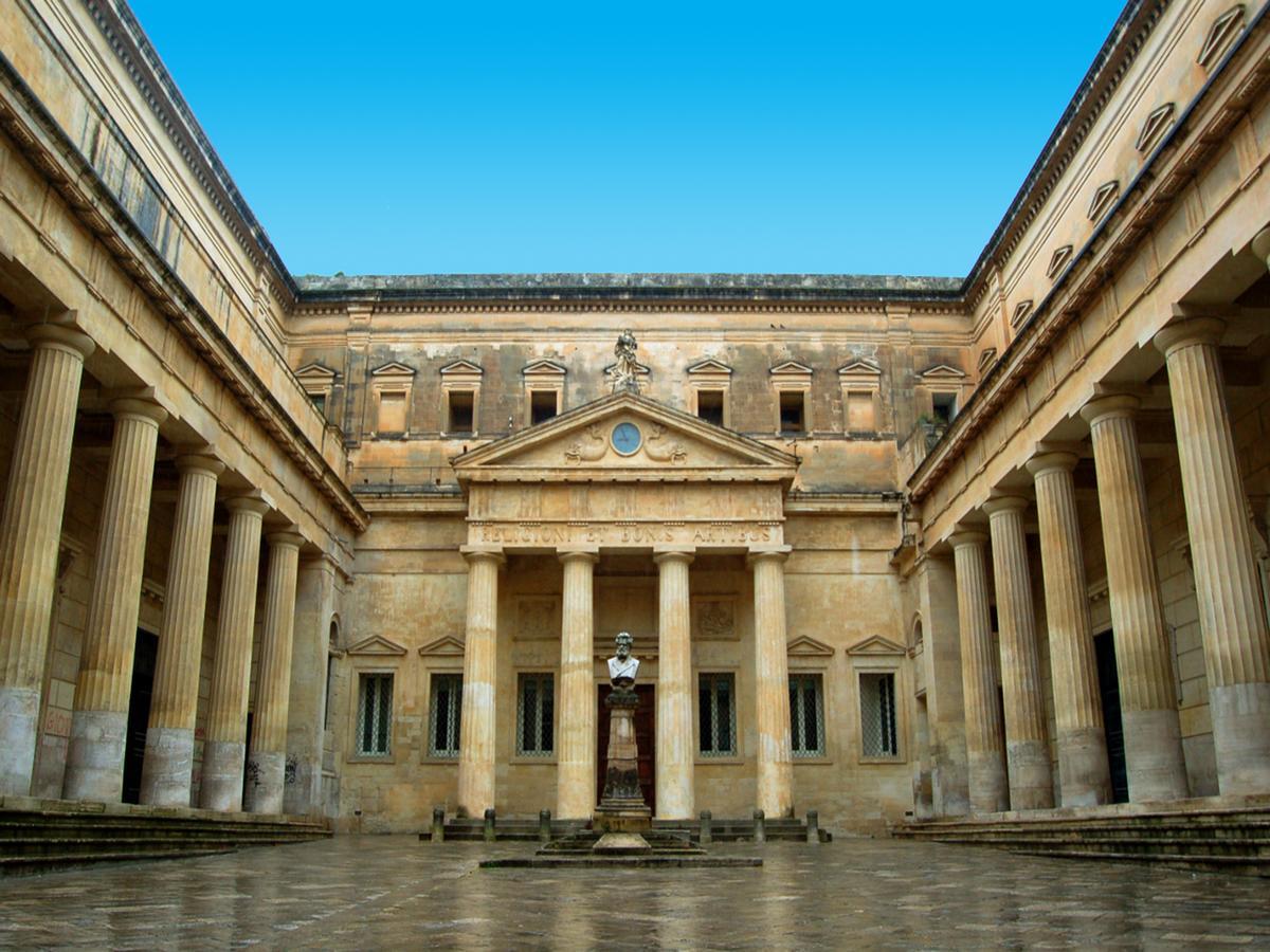 La Finestra Sul Convitto B&B Lecce Bagian luar foto