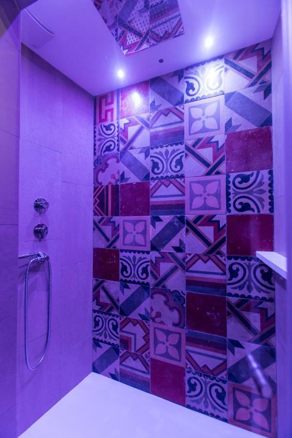 La Finestra Sul Convitto B&B Lecce Bagian luar foto